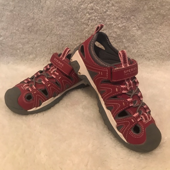 Little Kid/Girl Shoe/Sandal (Wet Tech Fish) - Picture 1 of 7